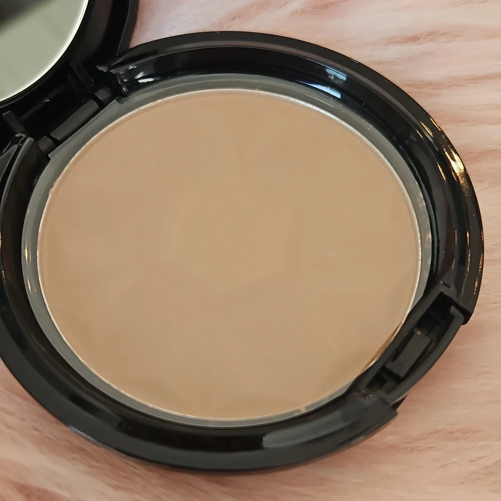 🆕️ KRISTOFER BUCKLE EXPOSURE MATTE WARMING POWDER (Light)